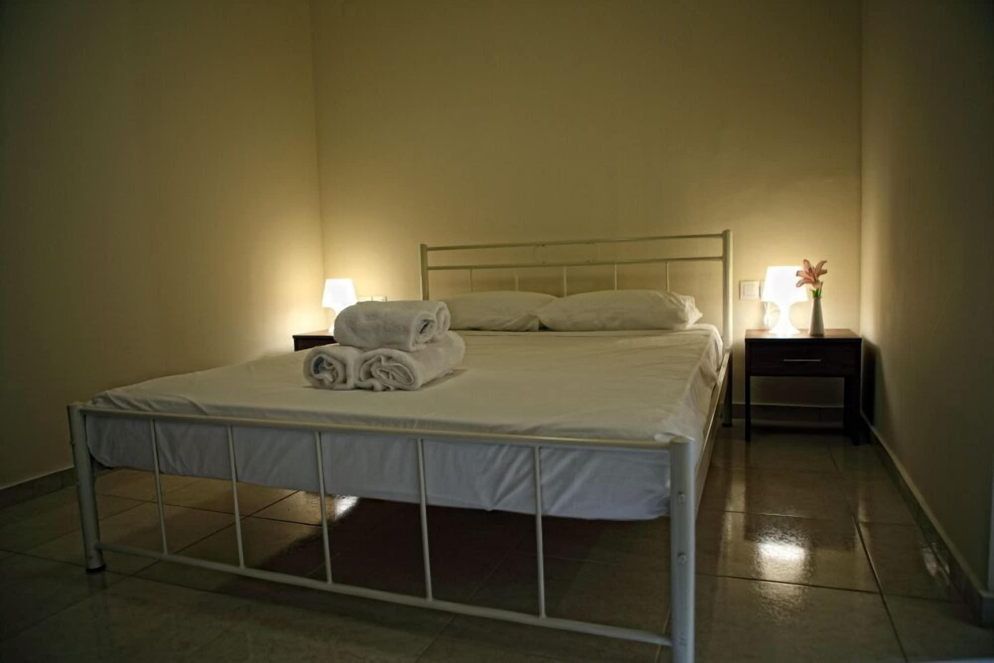 Niriides Beach Hotel Rethymno Zimmer foto