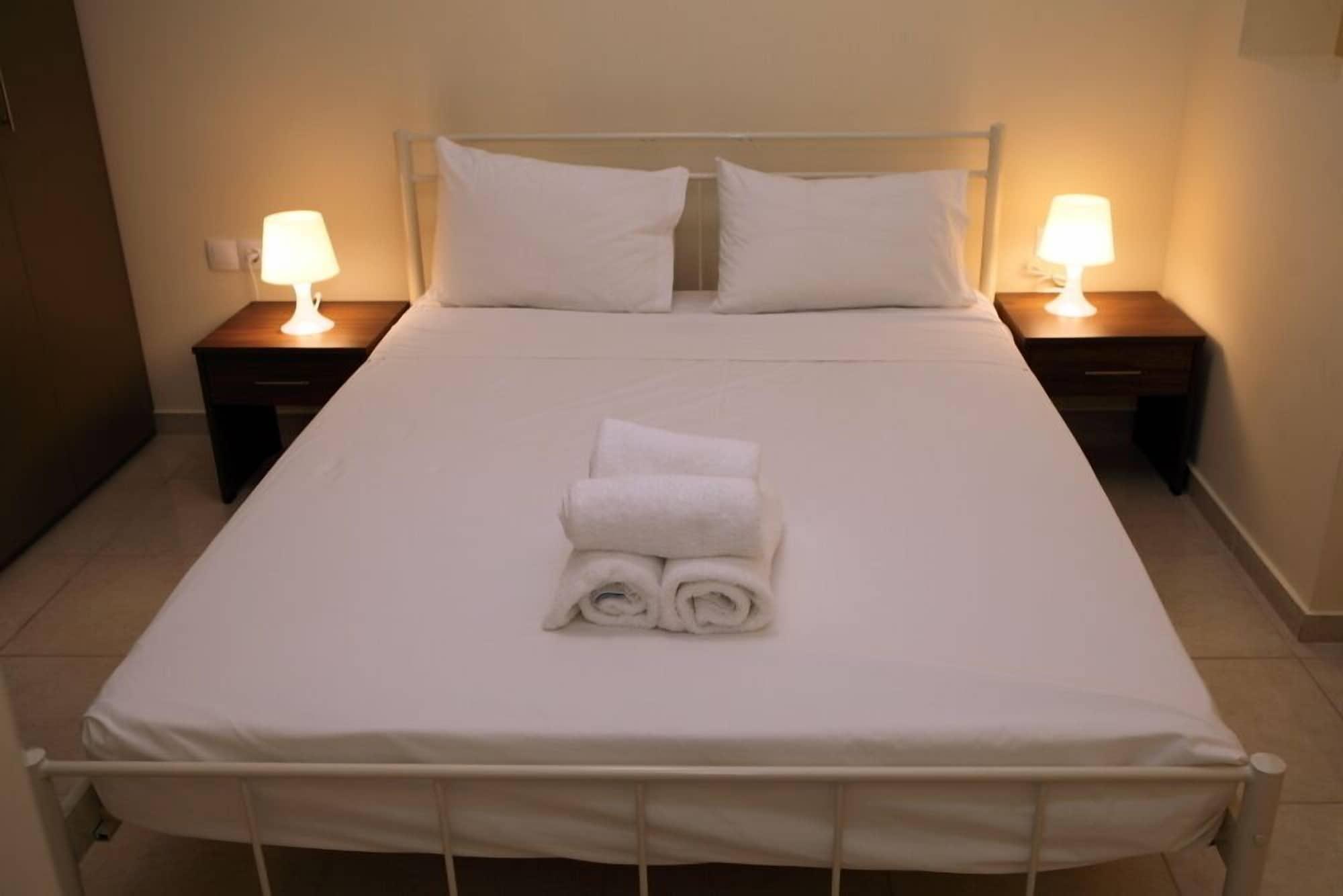 Niriides Beach Hotel Rethymno Zimmer foto