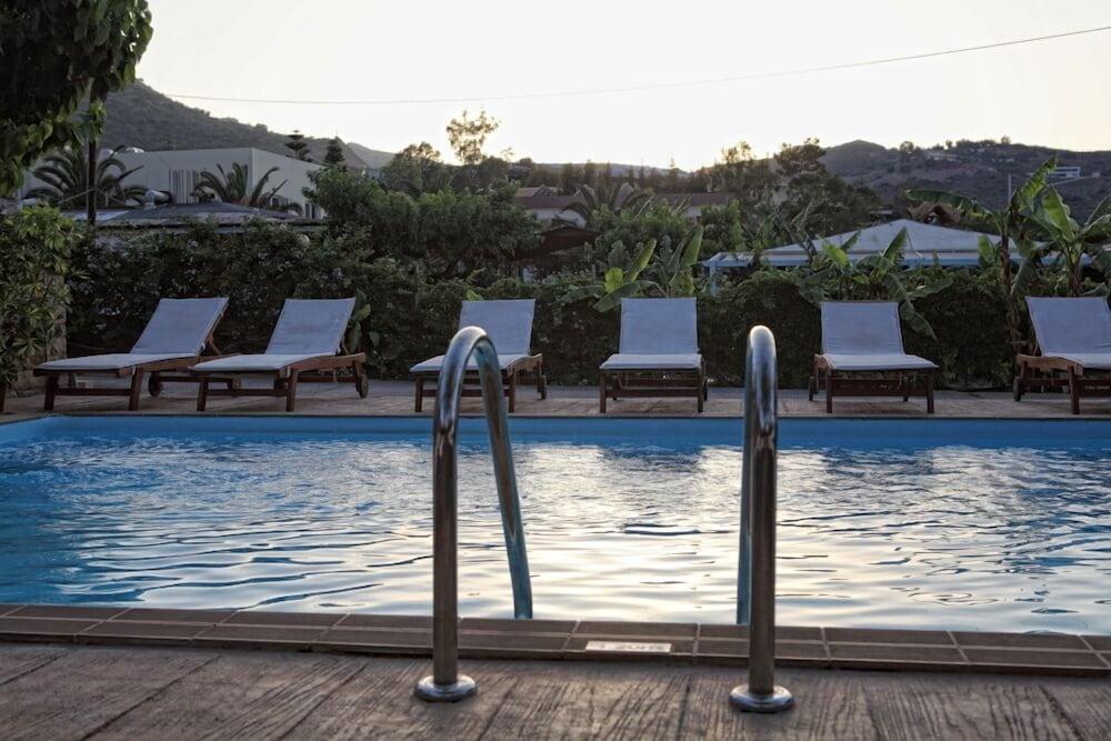 Niriides Beach Hotel Rethymno Einrichtungen foto