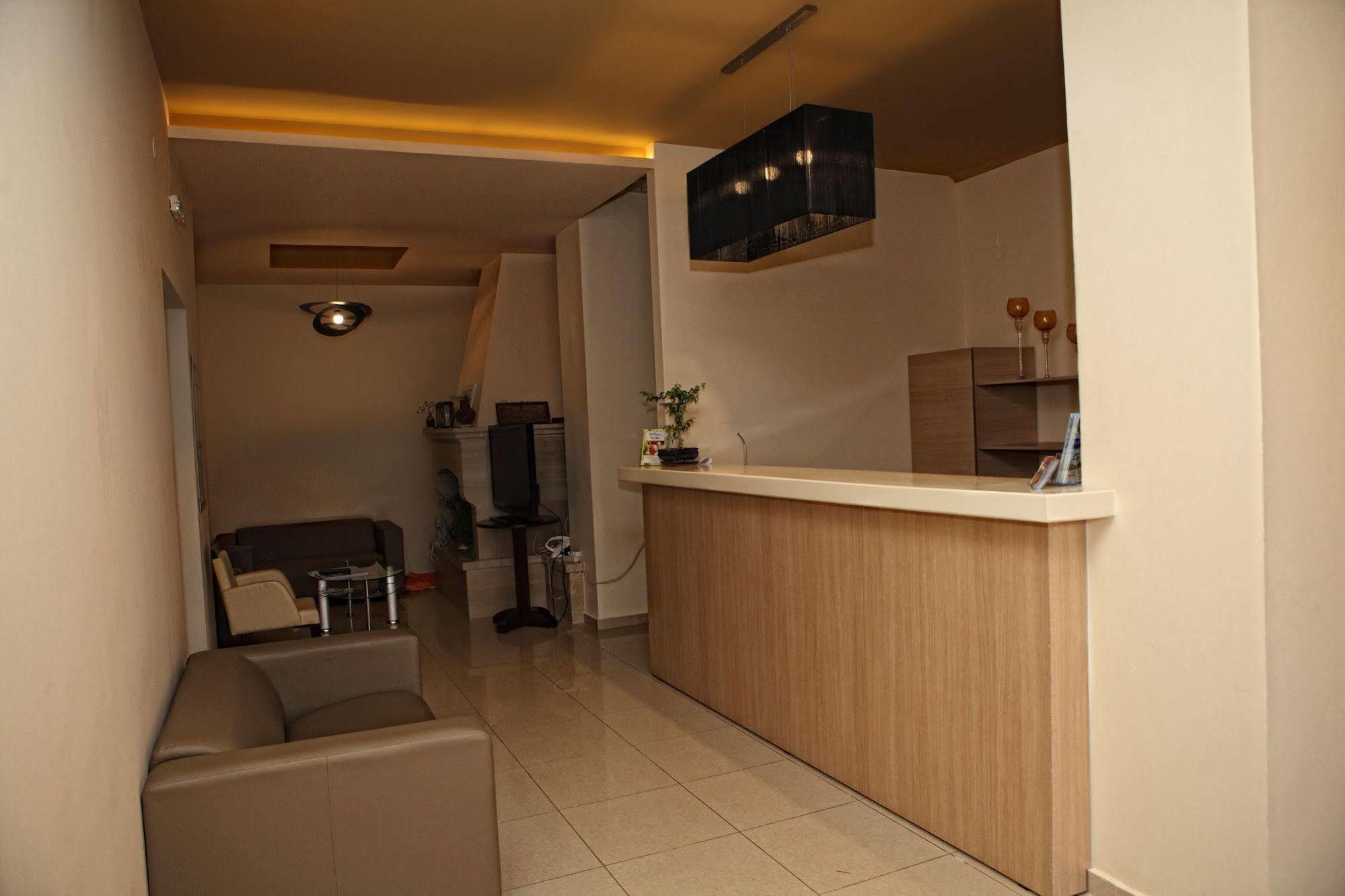 Niriides Beach Hotel Rethymno Exterior foto