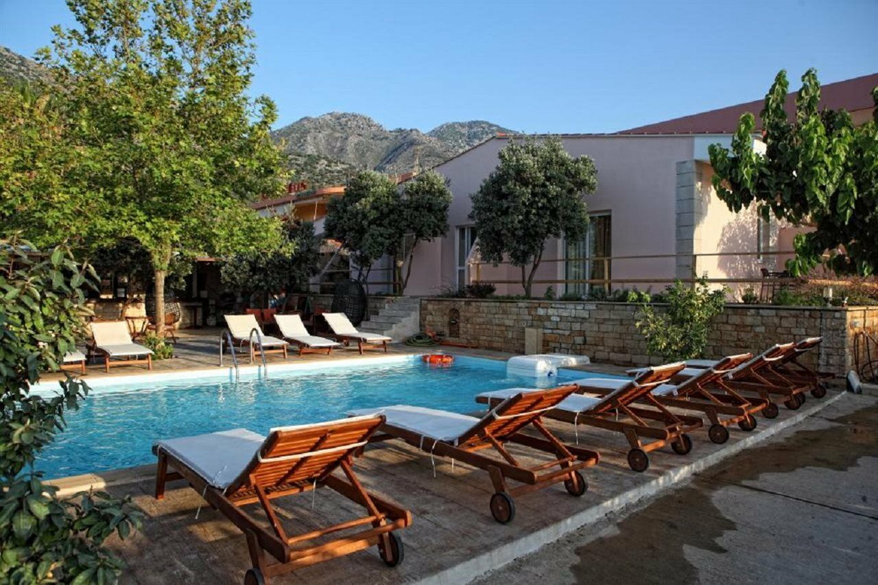 Niriides Beach Hotel Rethymno Exterior foto